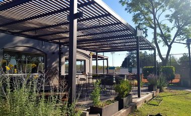 San Isidro Labrador | Venta | Casa de 3 dorm y dependencia