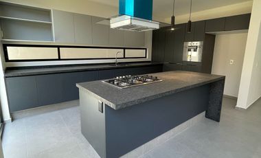 CASA EN VENTA COTO BOSQUETTO