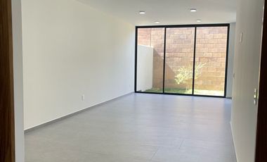 CASA EN VENTA EN COTO BOSQUETTO