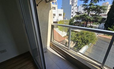 Depto 2 Amb. C/Balcón Excelente  Estado  en Ramos Mejia