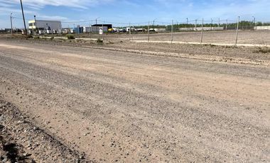 TERRENO 9000m2 PARQUE INDUSTRIAL CENTENARIO FRENTE AUTODROMO