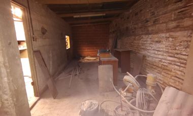 Alquiler Galpón  190 m2 en Caseros, 3 niveles