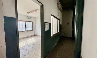 Depósito en  Munro