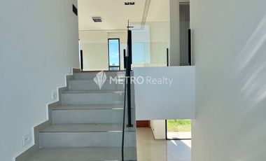 Casa en Alquiler Araucarias con 4 habitaciones en Puertos del Lagos