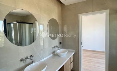 Casa en Alquiler Araucarias con 4 habitaciones en Puertos del Lagos