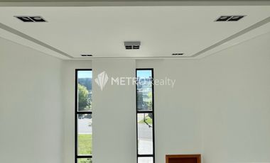 Casa en Alquiler Araucarias con 4 habitaciones en Puertos del Lagos