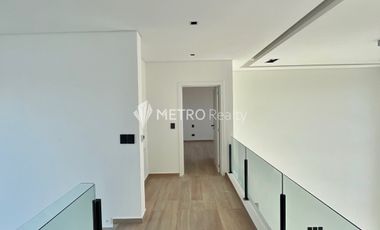 Casa en Alquiler Araucarias con 4 habitaciones en Puertos del Lagos