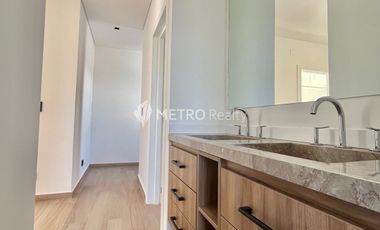 Casa en Alquiler Araucarias con 4 habitaciones en Puertos del Lagos
