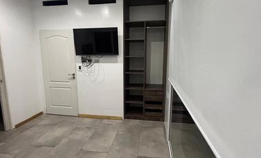 Casa en alquiler con muebles,  Los Lagos, Nordelta
