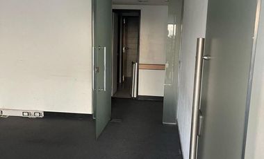 Oficina  impecable  de 120 m2 Edificio Corporativo AAA  en Monserrat - 1 cocheras