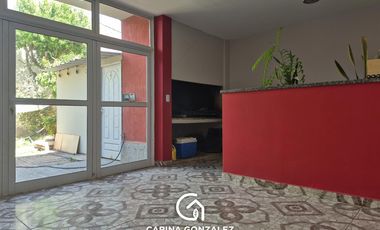 ALQUILER CASA 3 DORMITORIOS UNO CON BAÑO EN SUITE-CENTENARIO
