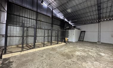Se vende amplio sitio en calle Carrera