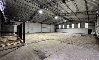 Se vende amplio sitio en calle Carrera