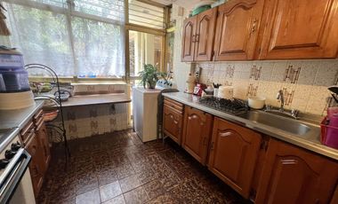 CASA EN VENTA MUY AMPLIA E ILUMINADA
