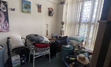 CASA EN VENTA MUY AMPLIA E ILUMINADA