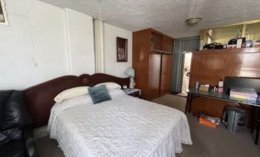 CASA EN VENTA MUY AMPLIA E ILUMINADA