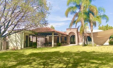 Casa de Campo en venta en Frac Privado salida León Lagos