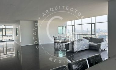 Renta de piso de oficinas Edificio Agor en Interlomas