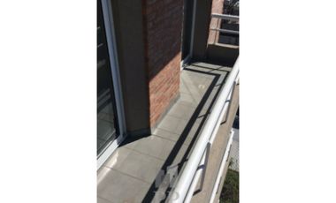 DEPTO DE 2 AMBIENTES EN CENTRO DE MORON