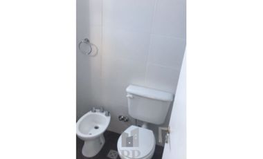 DEPTO DE 2 AMBIENTES EN CENTRO DE MORON