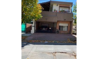 Morón centro casa 6 ambientes