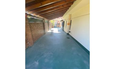 Morón centro casa 6 ambientes