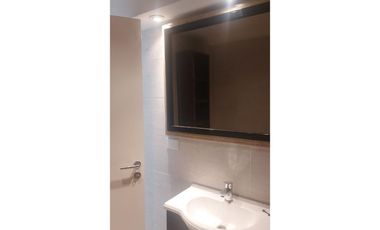 Depto En Venta Luminoso 2 Ambientes con GUARDA COCHE Y BAULERA a estrenar