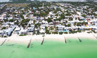 Villa en venta frente al mar de Chelem, Progreso.
