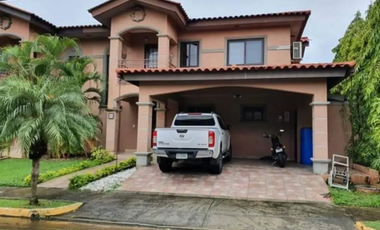 Alquiler de casa en Versalles, Quintas de Versalles