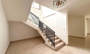 VENTA DE CASA  EN CLAYTON , SENDEROS (15)
