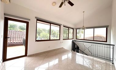 VENTA DE CASA  EN CLAYTON , SENDEROS (15)