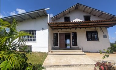 Finca en venta 27000m2 en Santa Rita La Chorrera (DR)