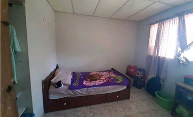 VENDO CASA EN ARRAIJAN VALLE HERMOSO AVENIDA PALMA REAL