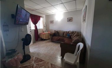 VENDO CASA EN ARRAIJAN VALLE HERMOSO AVENIDA PALMA REAL