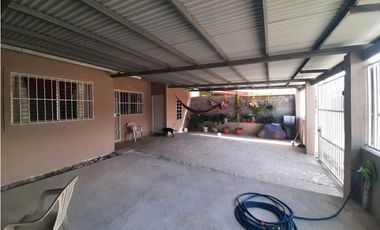 VENDO CASA EN ARRAIJAN VALLE HERMOSO AVENIDA PALMA REAL