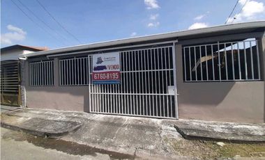 VENDO CASA EN ARRAIJAN VALLE HERMOSO AVENIDA PALMA REAL