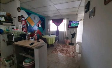 VENDO CASA EN ARRAIJAN VALLE HERMOSO AVENIDA PALMA REAL