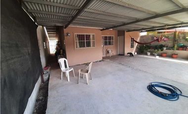 VENDO CASA EN ARRAIJAN VALLE HERMOSO AVENIDA PALMA REAL