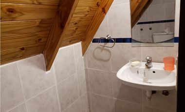 CASA ESTILO CABAÑA EN EXCELENTE ZONA DE VALERIA DEL MAR