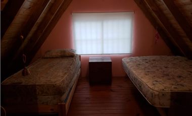 CASA ESTILO CABAÑA EN EXCELENTE ZONA DE VALERIA DEL MAR