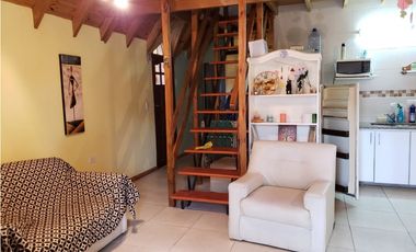 CASA ESTILO CABAÑA EN EXCELENTE ZONA DE VALERIA DEL MAR