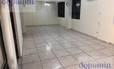 Casa en Unidad Nacional