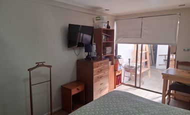 Linda casa de un piso, en Calle Ramón Olate