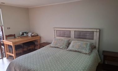 Linda casa de un piso, en Calle Ramón Olate