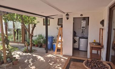 Linda casa de un piso, en Calle Ramón Olate