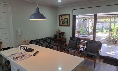 Linda casa de un piso, en Calle Ramón Olate