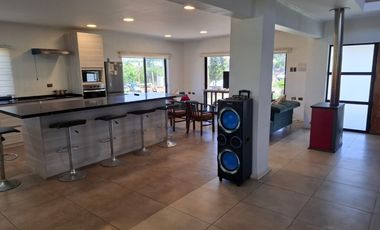 Linda Casa estilo Mediterráneo, en Sector Llepo