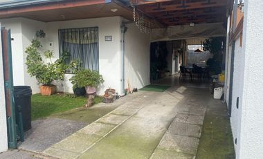 Casa de un piso, en Calle Yerbas Buenas
