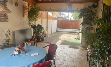 Casa de un piso, en Calle Yerbas Buenas