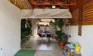 Casa de un piso, en Calle Yerbas Buenas